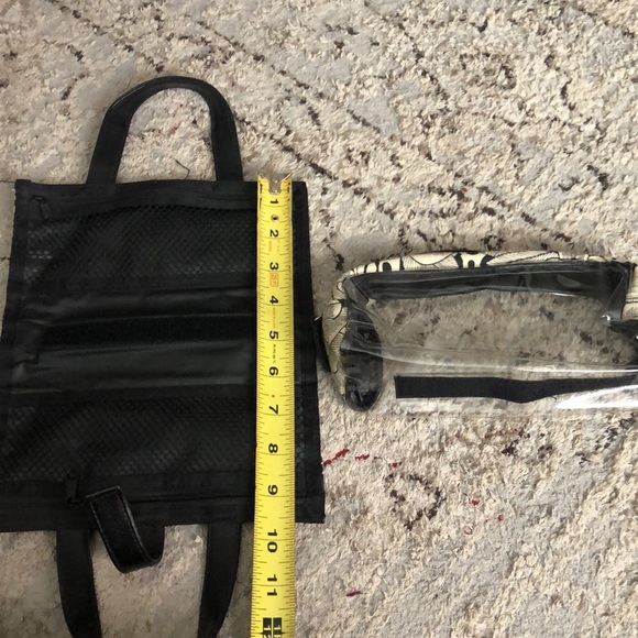 REACTION KENNETH COLE 5 PCS COSMETIC AND JEWELRY BAGS - Picture 8 of 15